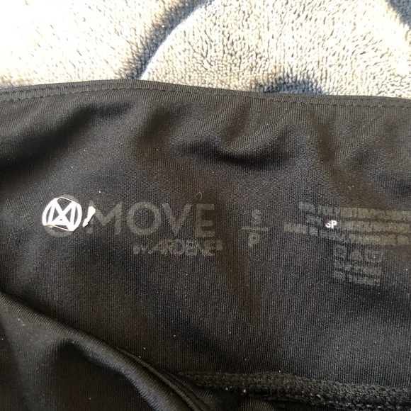 athletic leggings - Picture 2 of 2